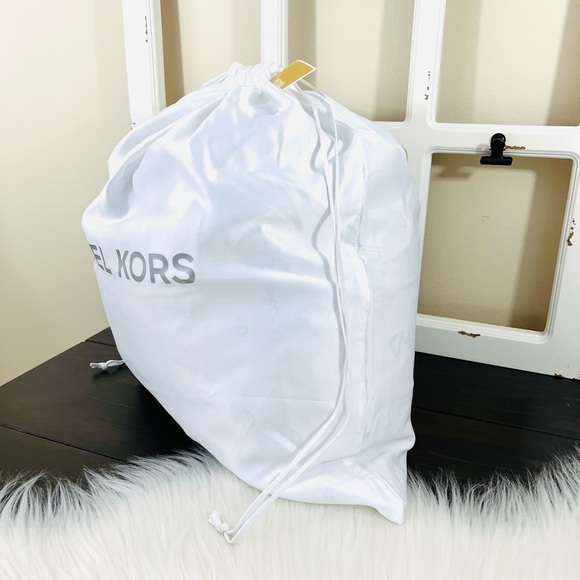 Michael Kors Medium Dust Bag Travel Cover White Satin Drawstring Storage Bag - Picture 2 of 6